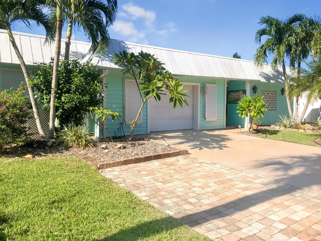 10850 SE Stern Lane Hobe Sound FL 33455