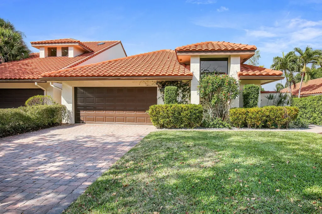 2427 Windsor Way Court Wellington FL 33414