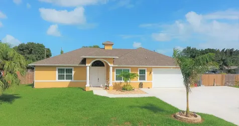 3118 S 22nd Street Fort Pierce FL 34982