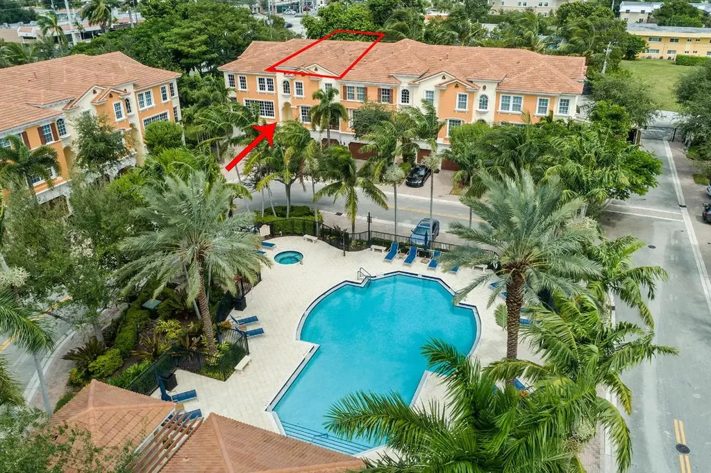 5765 NE Verde Circle Boca Raton FL 33487