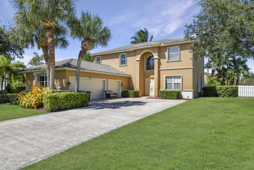 6298 Sand Hills Circle Lake Worth FL 33463