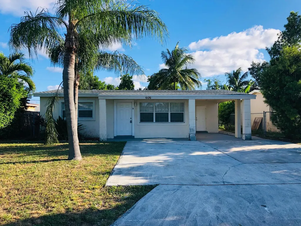 606 Minnesota Street Lantana FL 33462