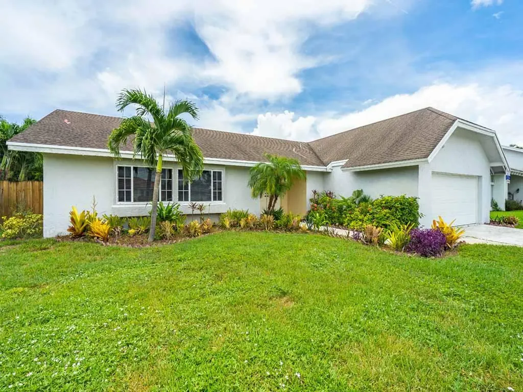 17740 Foxglove Lane Boca Raton FL 33487