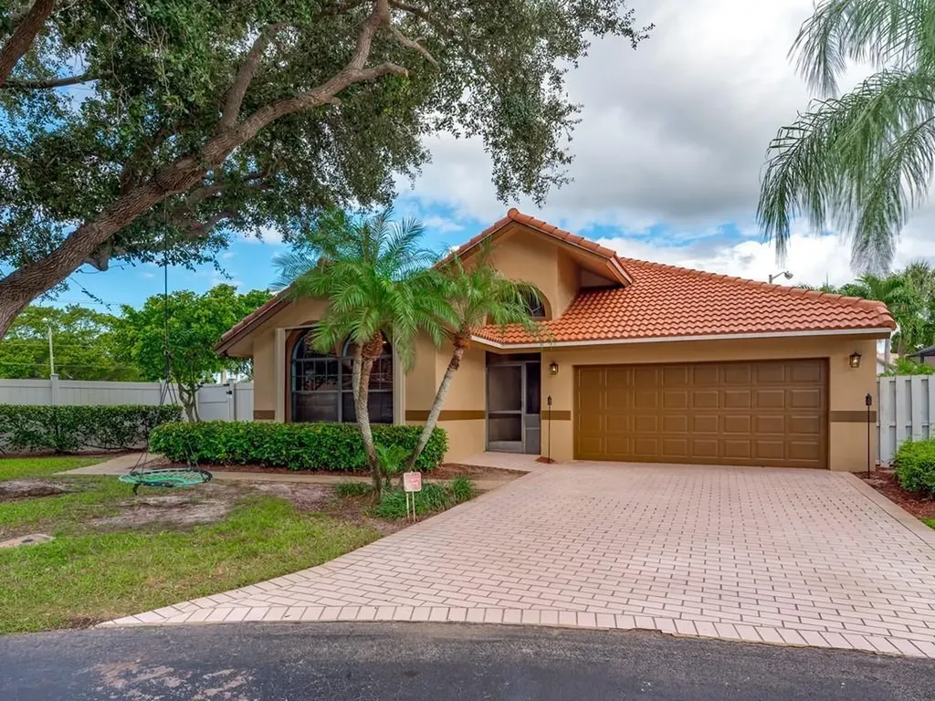 225 Citrus Trail Boynton Beach FL 33436