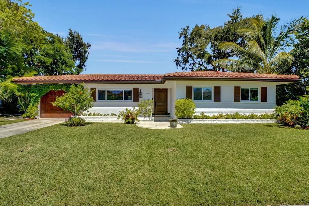 1323 SW 4th Street Boca Raton FL 33486