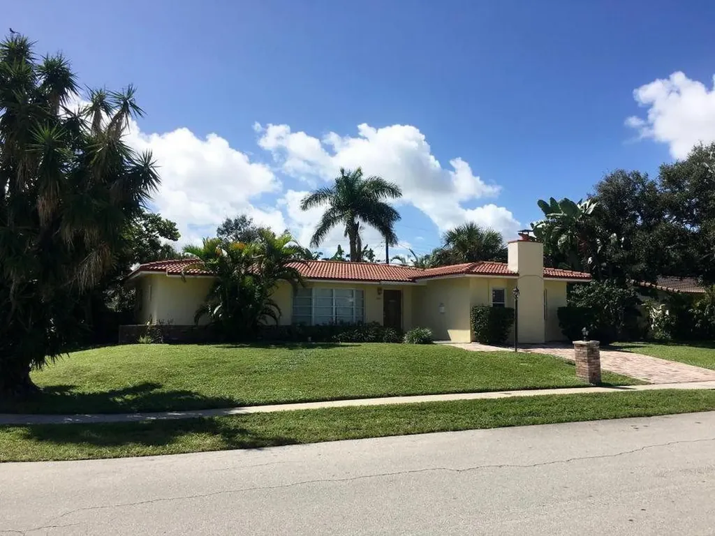 1100 SW 11th Street Boca Raton FL 33486