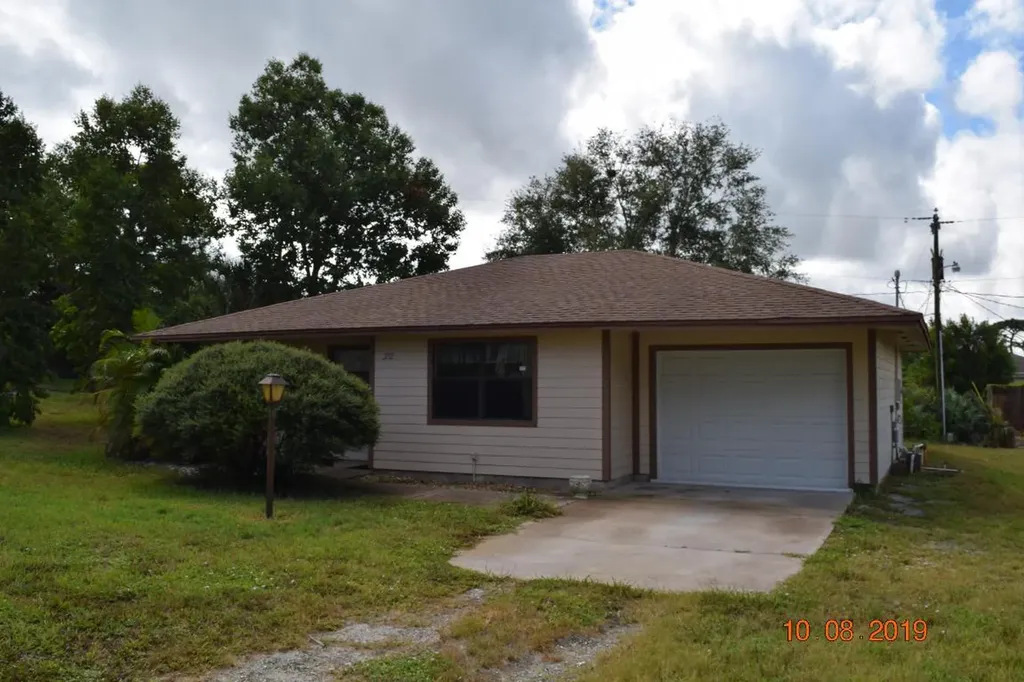 359 14th Place SW Vero Beach FL 32962