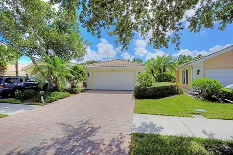 9194 SE Hawks Nest Court Hobe Sound FL 33455
