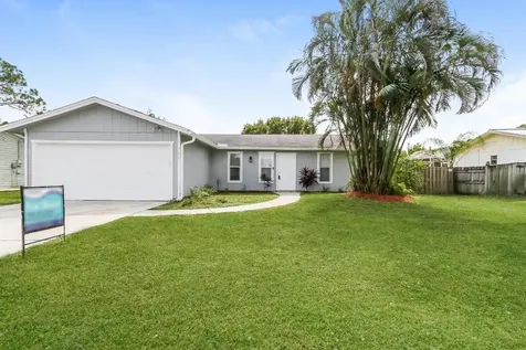 462 SE Streamlet Avenue Port St Lucie FL 34983