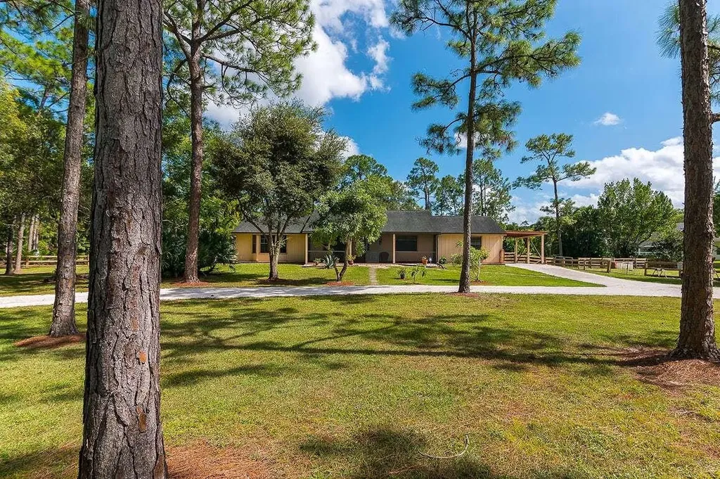 4630 Mandarin Boulevard Loxahatchee FL 33470