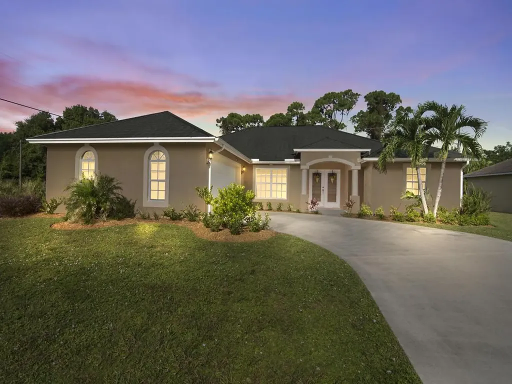 2685 SW Acco Road Port St Lucie FL 34953