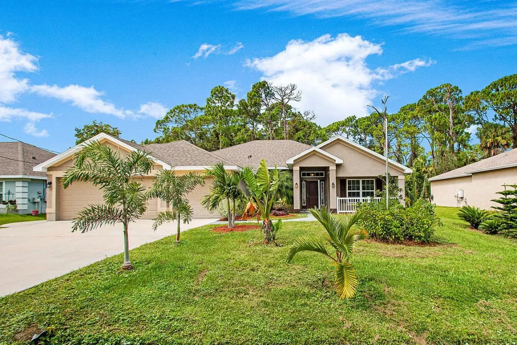 2066 SW Tropical Terrace Port St Lucie FL 34953