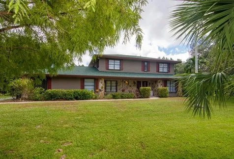 280 66th Avenue Vero Beach FL 32968