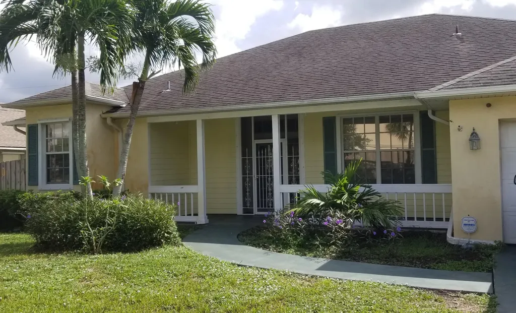 889 SW College Park Road Port St Lucie FL 34953