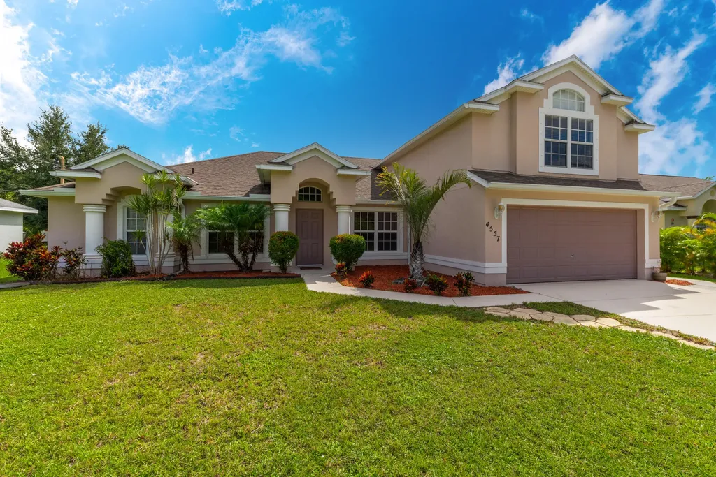 4557 SW Wabash Street Port St Lucie FL 34953