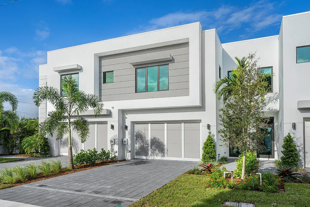 840 NE 7th Avenue Delray Beach FL 33483