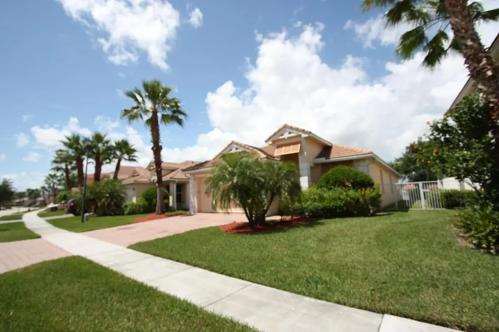 172 Mulberry Grove Road Royal Palm Beach FL 33411