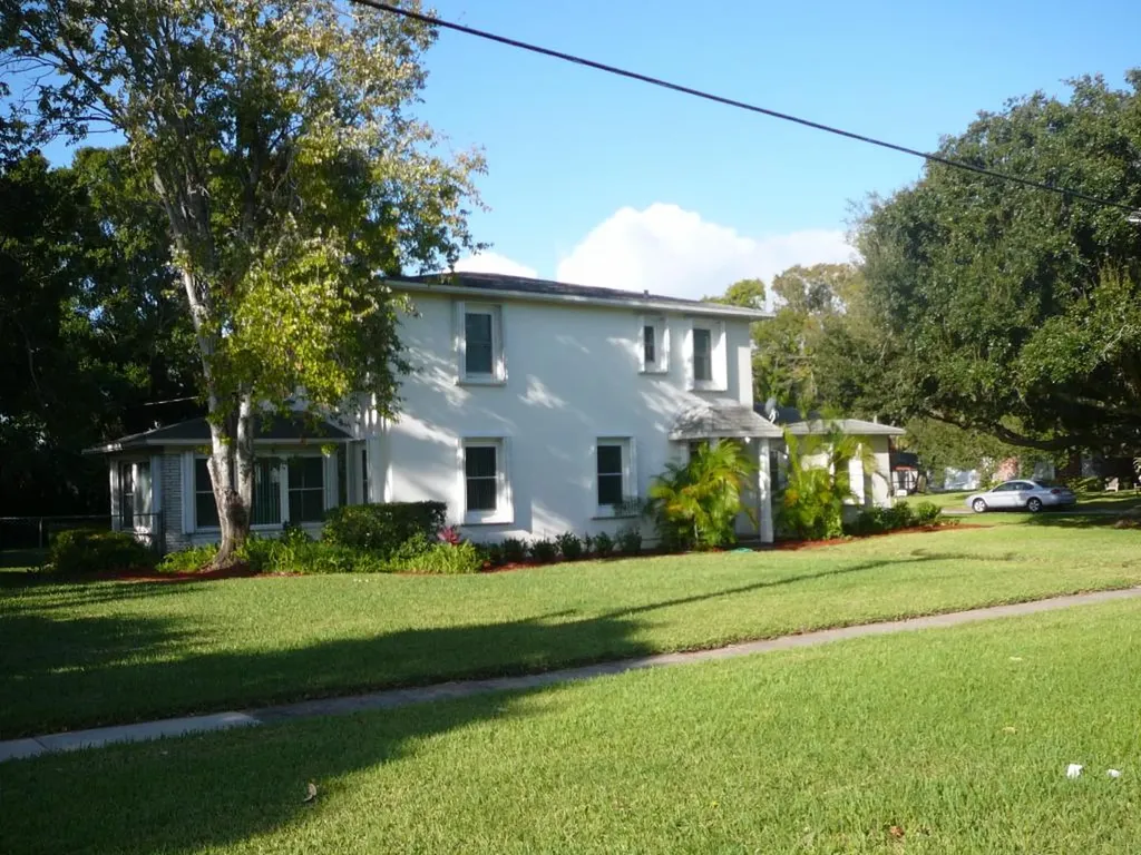 715 Parkway Drive Fort Pierce FL 34950