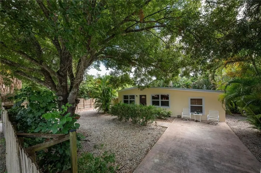 2716 SE Bonita Street Stuart FL 34997
