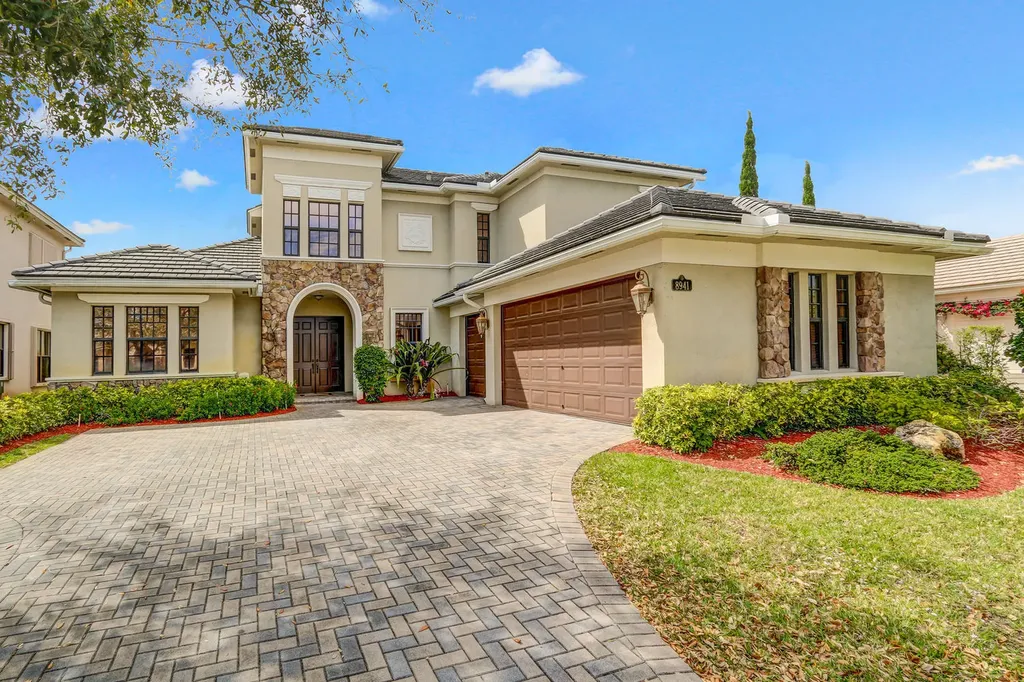 8941 Equus Circle Boynton Beach FL 33472