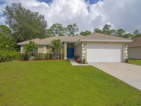 2437 SW Calgan Street Port St Lucie FL 34953