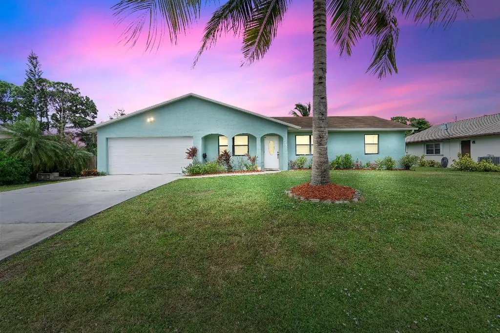 349 SE Crosspoint Drive Port St Lucie FL 34983