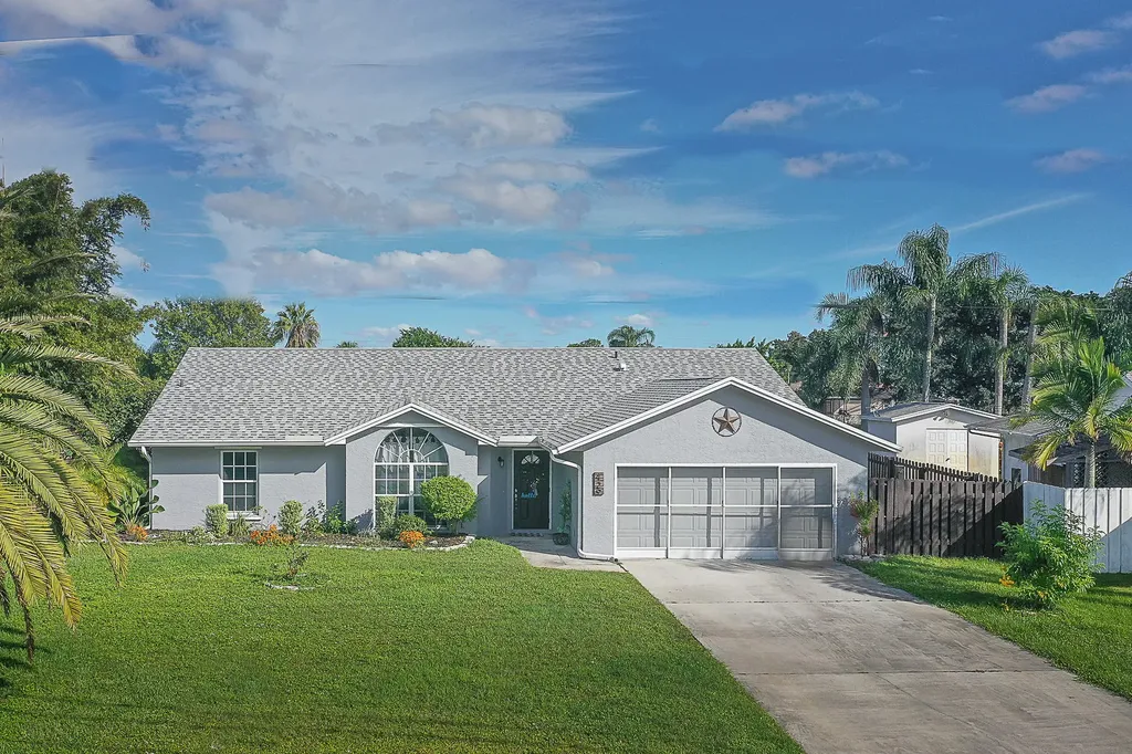 429 SW Cherryhill Road Port St Lucie FL 34953