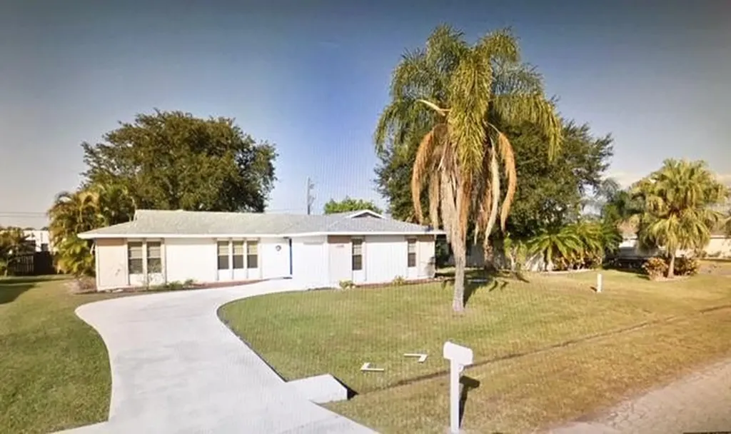 1526 SE Clearmont Street Port St Lucie FL 34983