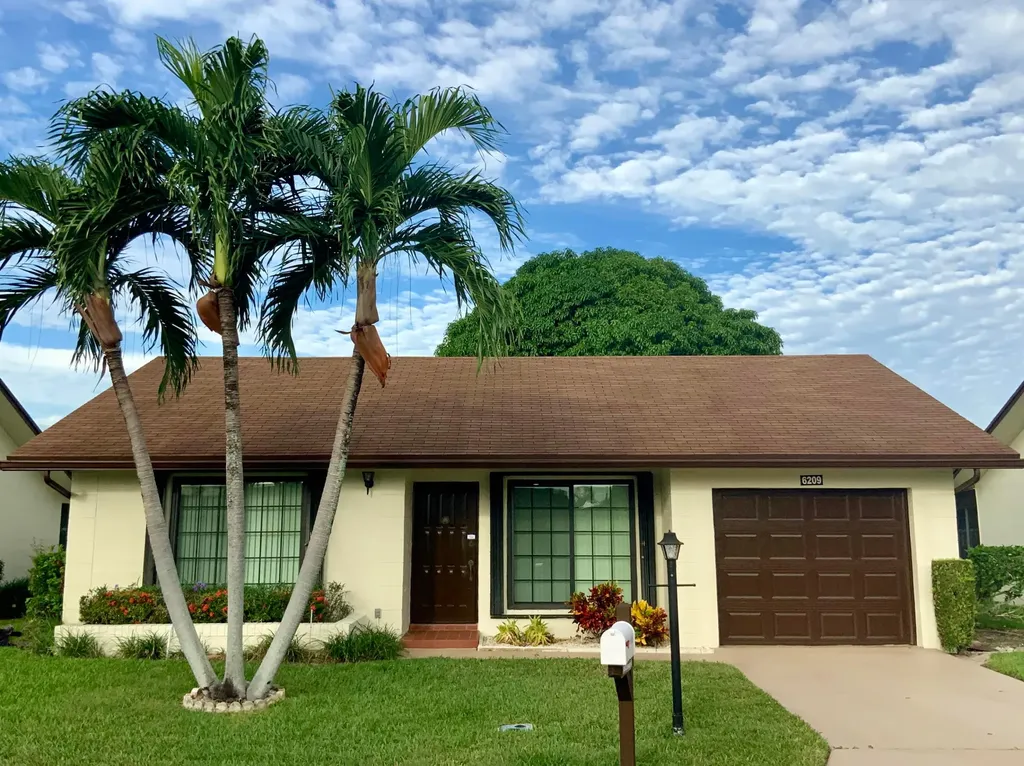 6209 Olivewood Circle Greenacres FL 33463