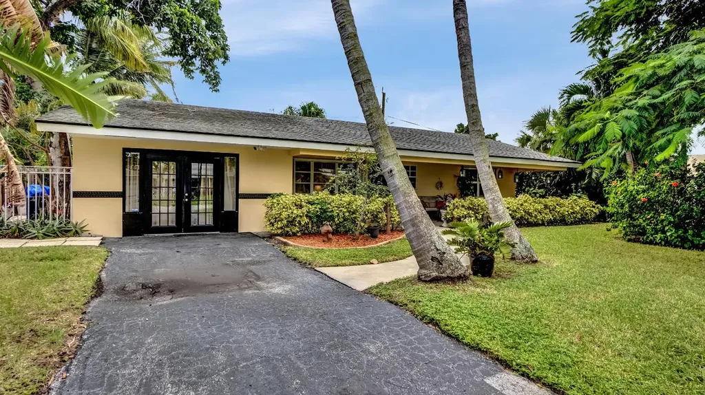 732 Heron Drive Delray Beach FL 33444