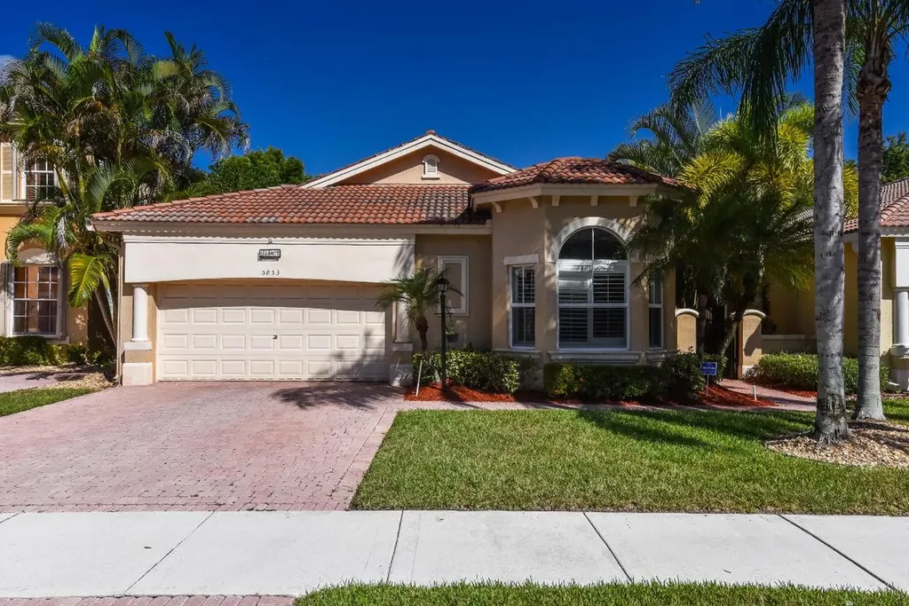5853 NW 120th Terrace Coral Springs FL 33076
