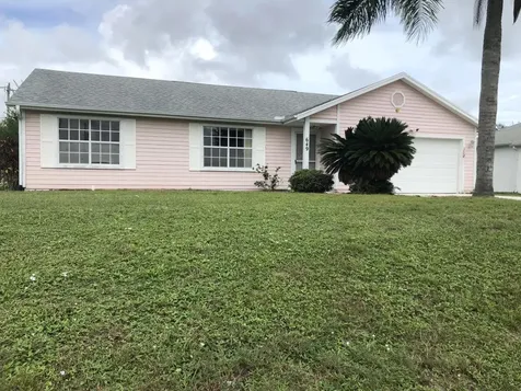 649 SW Hillsboro Circle Port St Lucie FL 34953