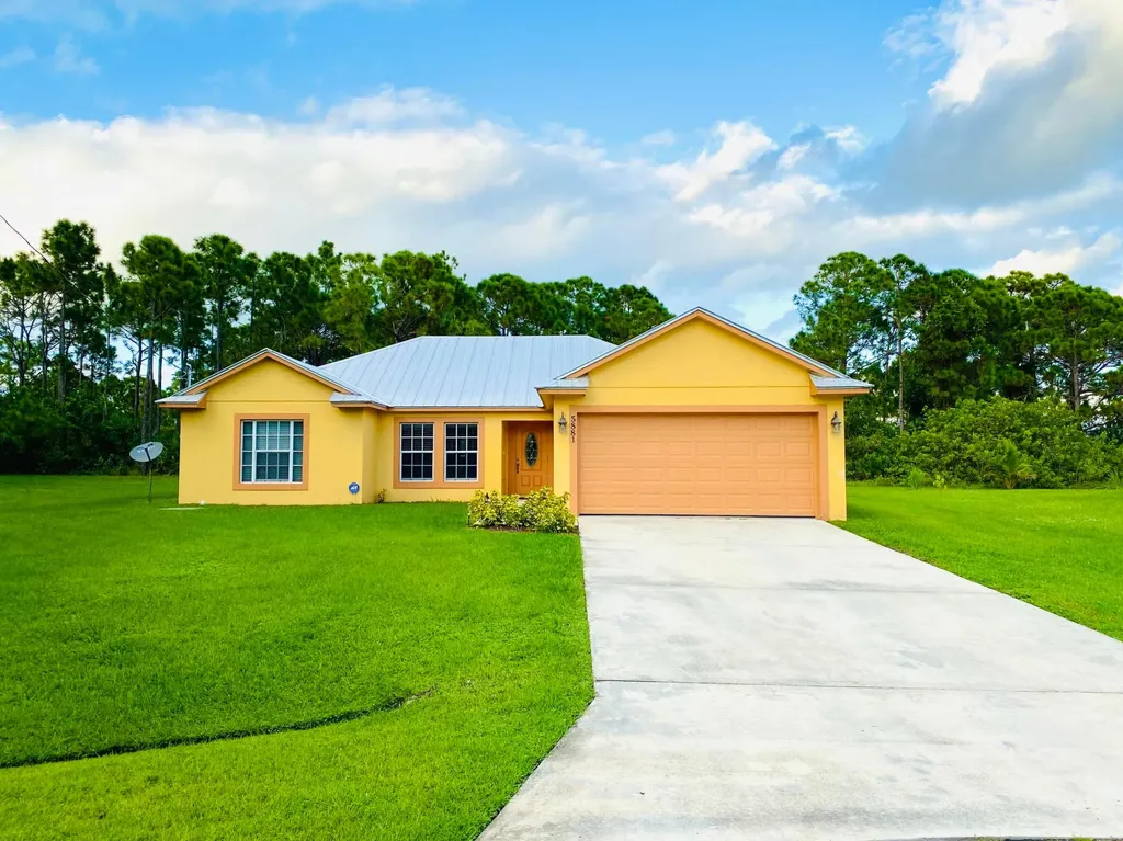 5881 NW Lido Court Port St Lucie FL 34986