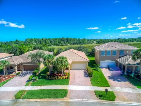 1752 SW Jamesport Drive Port St Lucie FL 34953