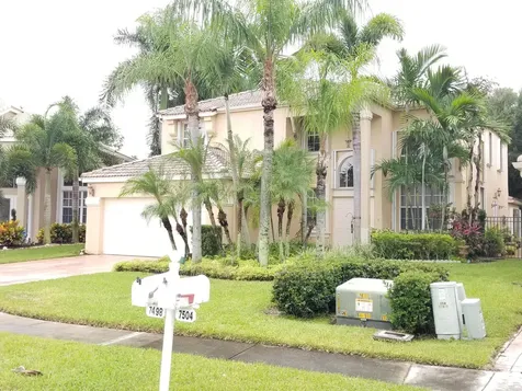 7498 Ridgefield Lane Lake Worth FL 33467