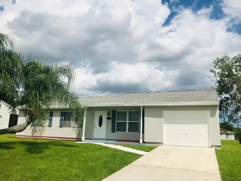332 SW Kentwood Road Port St Lucie FL 34953