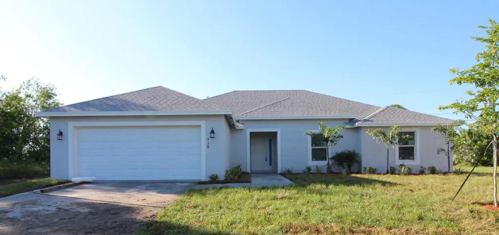 738 SW Tupper Lane Port St Lucie FL 34953