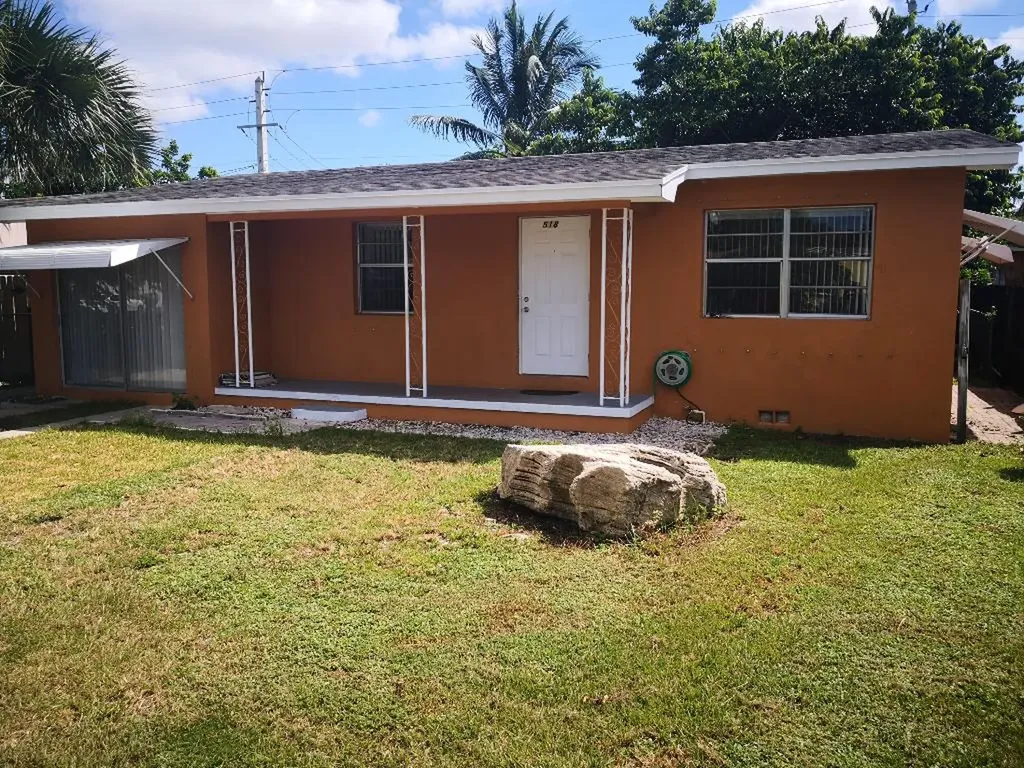 518 Jackson Avenue Greenacres FL 33463