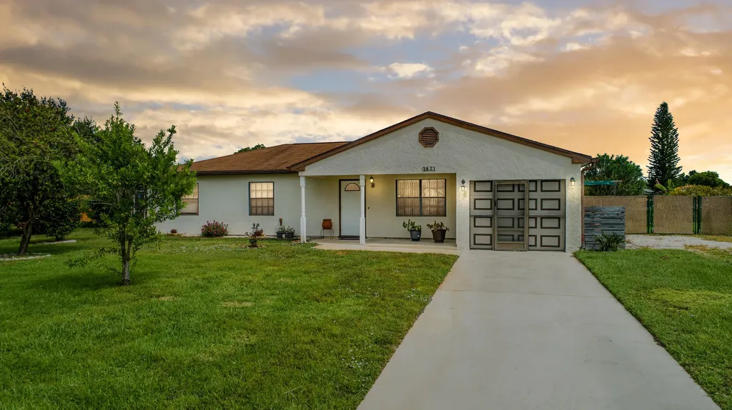 1421 SE Arenson Lane Port St Lucie FL 34952