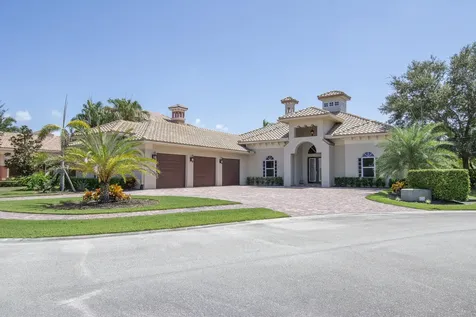 194 SE Via Sanremo Port St Lucie FL 34984