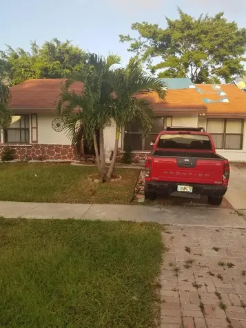 5176 Edgecliff Avenue Lake Worth FL 33463