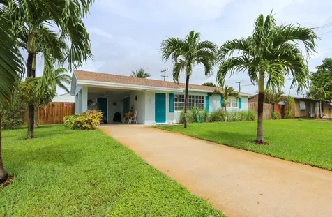 1433 W Drew Street Lantana FL 33462