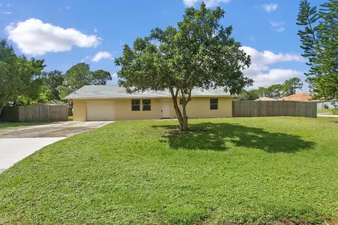 782 NW Elm Street Port St Lucie FL 34983