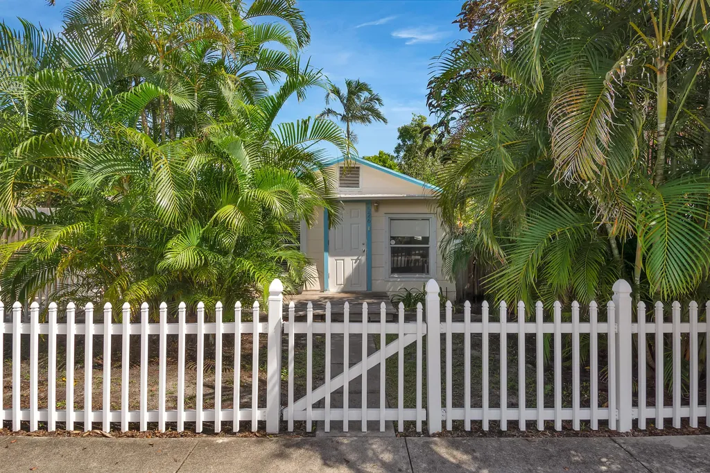 526 S N Street Lake Worth Beach FL 33460