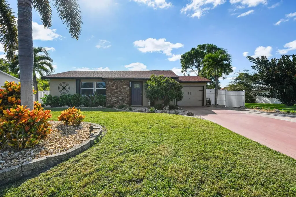 1742 SE Ridgewood Street Port St Lucie FL 34952