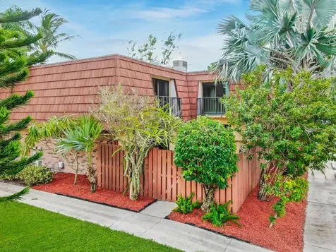 1505 Augusta Circle Delray Beach FL 33445
