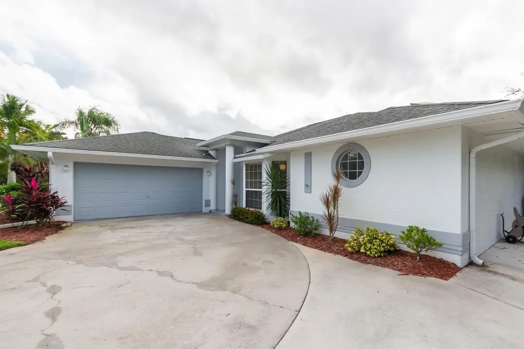 113 Lancaster Street Sebastian FL 32958