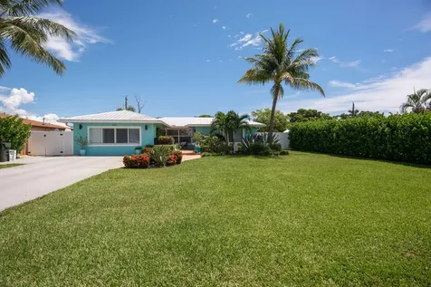 527 Jaeger Drive Delray Beach FL 33444