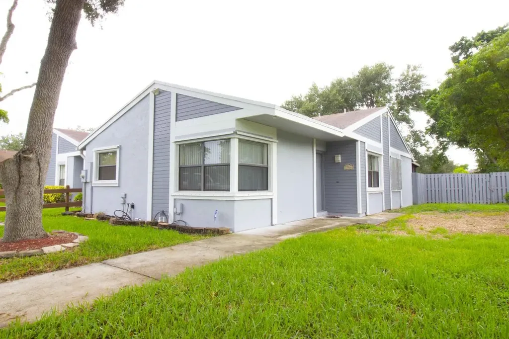 7966 NW 41st Court Sunrise FL 33351