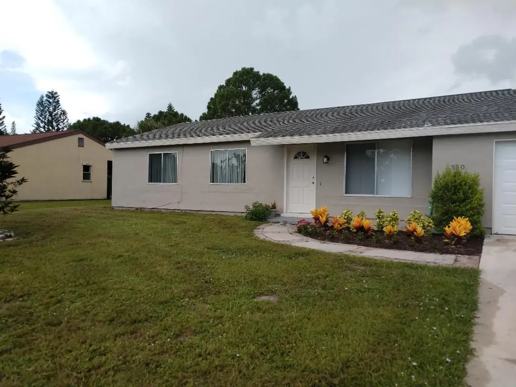 350 SW Eastport Circle Port St Lucie FL 34953